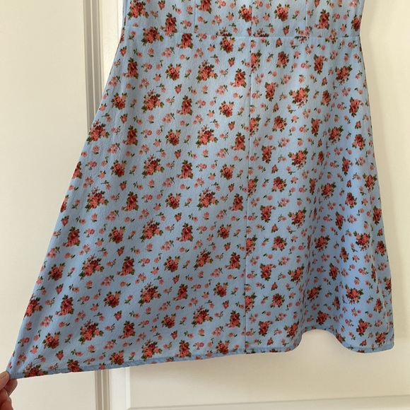 Reformation Page Mini Dress in Petunia Blue w Roses, Puff Sleeves, Split Back - Picture 7 of 14